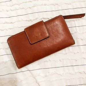 Fossil Logan Tab Clutch Wallet